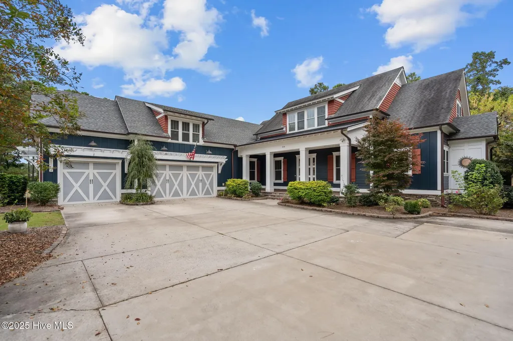 314 E Rolling Meadows Road Hampstead NC 28443