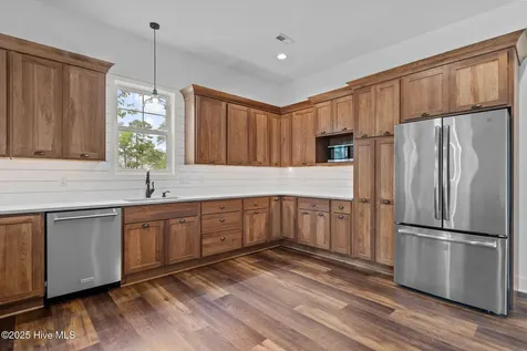 314 E Rolling Meadows Road Hampstead NC 28443