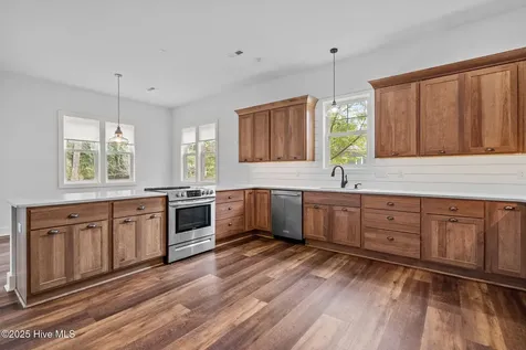 314 E Rolling Meadows Road Hampstead NC 28443
