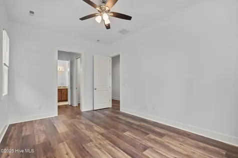 314 E Rolling Meadows Road Hampstead NC 28443