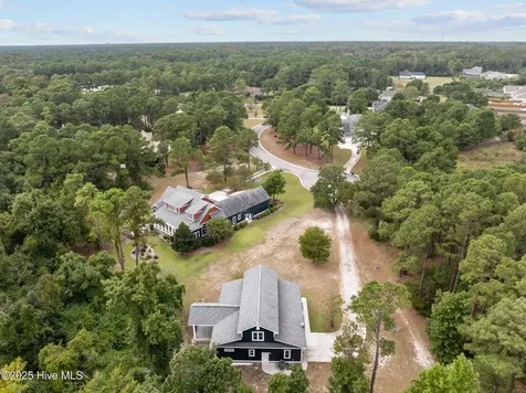 314 E Rolling Meadows Road Hampstead NC 28443