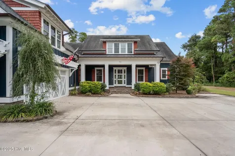 314 E Rolling Meadows Road Hampstead NC 28443
