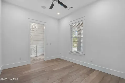314 E Rolling Meadows Road Hampstead NC 28443