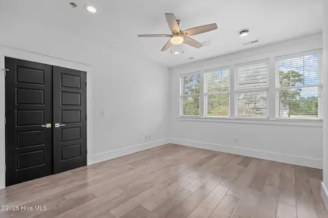 314 E Rolling Meadows Road Hampstead NC 28443