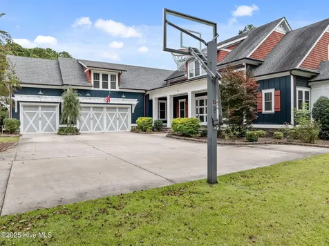 314 E Rolling Meadows Road Hampstead NC 28443