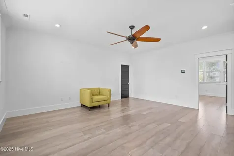 314 E Rolling Meadows Road Hampstead NC 28443