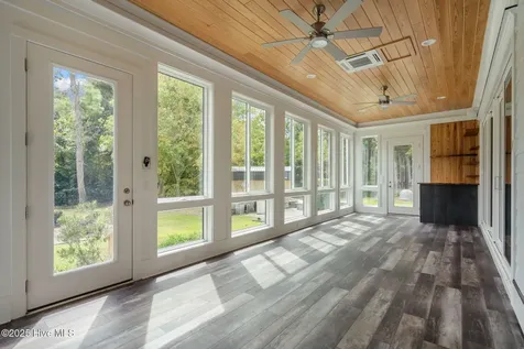 314 E Rolling Meadows Road Hampstead NC 28443