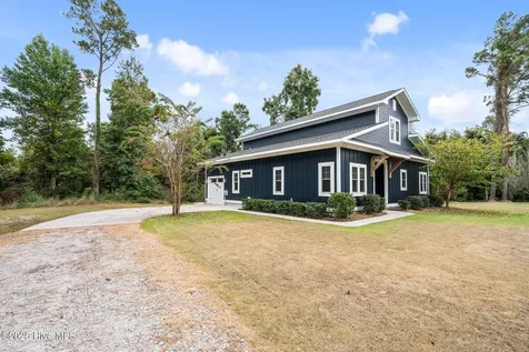 314 E Rolling Meadows Road Hampstead NC 28443
