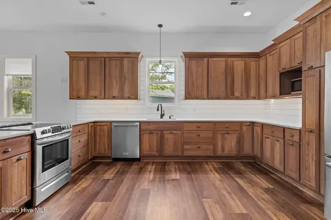 314 E Rolling Meadows Road Hampstead NC 28443