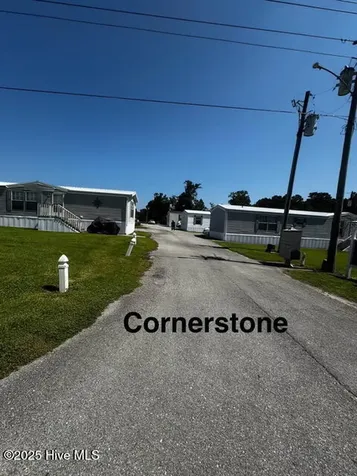 108 Smith Mhp Lane Chinquapin NC 28521