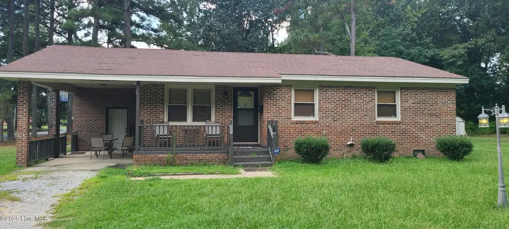 216 E Troy Street Ahoskie NC 27910