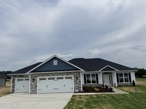 102 Brighton Street La Grange NC 28551