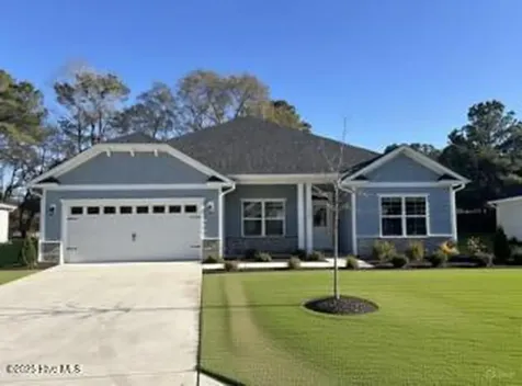 111 Boxwood Court Wallace NC 28466
