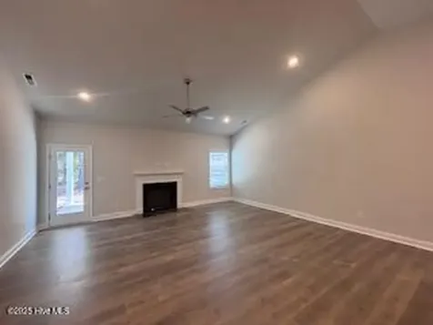 111 Boxwood Court Wallace NC 28466