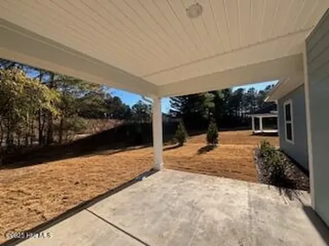 111 Boxwood Court Wallace NC 28466