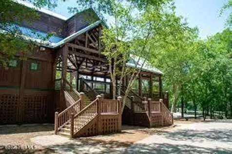 111 Boxwood Court Wallace NC 28466