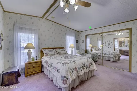 609 Outrigger Court Hampstead NC 28443