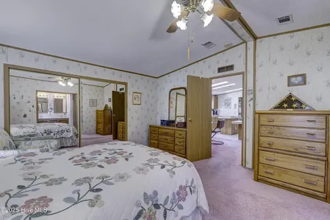 609 Outrigger Court Hampstead NC 28443