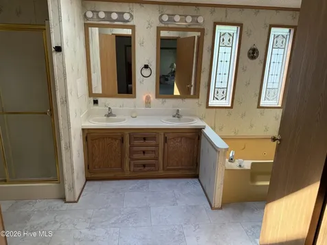 609 Outrigger Court Hampstead NC 28443