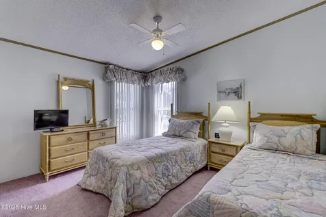 609 Outrigger Court Hampstead NC 28443