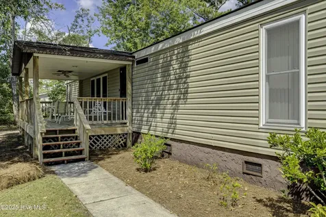 609 Outrigger Court Hampstead NC 28443