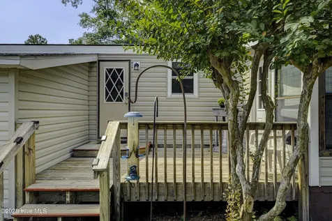 609 Outrigger Court Hampstead NC 28443