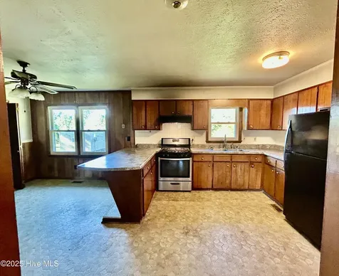1918 Us 74 E Highway Hamlet NC 28345