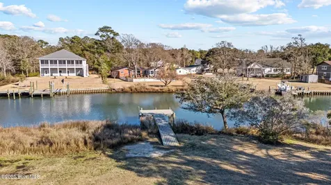 113 Cape Point Boulevard Cape Carteret NC 28584