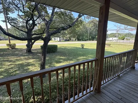 928 Village Road Leland NC 28451