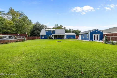 218 Old Ironsides Road Newport NC 28570