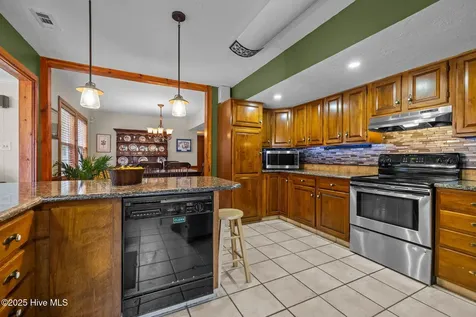 218 Old Ironsides Road Newport NC 28570