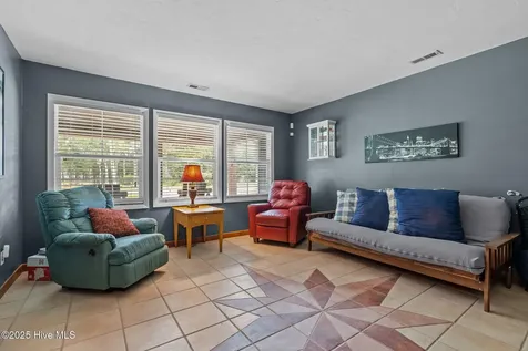 218 Old Ironsides Road Newport NC 28570