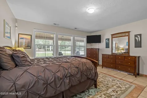 218 Old Ironsides Road Newport NC 28570