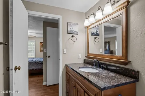 218 Old Ironsides Road Newport NC 28570