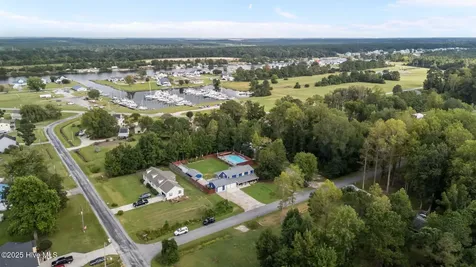218 Old Ironsides Road Newport NC 28570