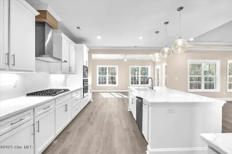 452 Deke Court SE Bolivia NC 28422