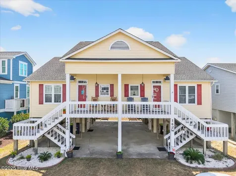 142 Brunswick Avenue E Holden Beach NC 28462