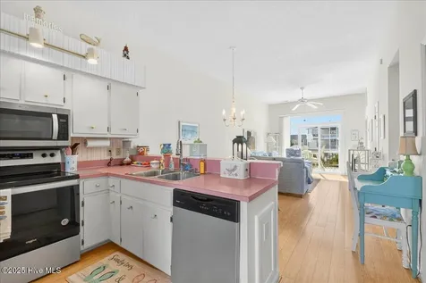 142 Brunswick Avenue E Holden Beach NC 28462