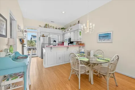 142 Brunswick Avenue E Holden Beach NC 28462