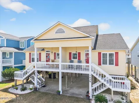 142 Brunswick Avenue E Holden Beach NC 28462