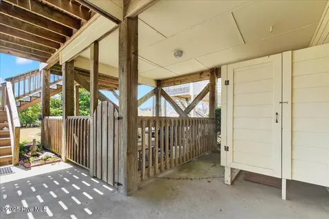 142 Brunswick Avenue E Holden Beach NC 28462