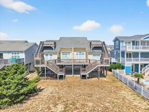 142 Brunswick Avenue E Holden Beach NC 28462