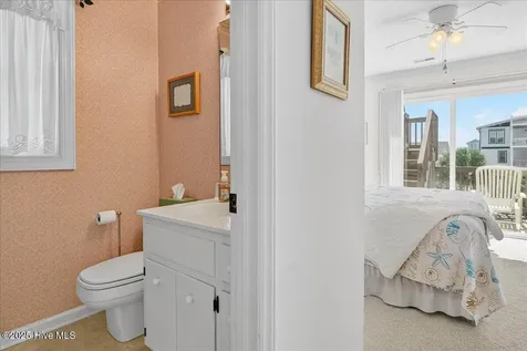 142 Brunswick Avenue E Holden Beach NC 28462