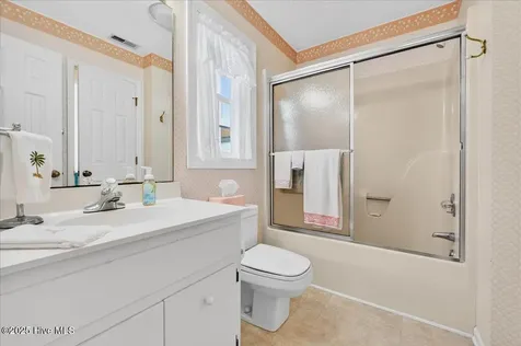 142 Brunswick Avenue E Holden Beach NC 28462
