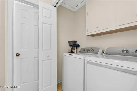 142 Brunswick Avenue E Holden Beach NC 28462