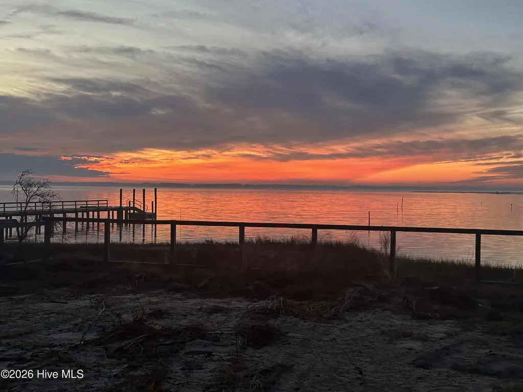 980 Crow Hill Road Beaufort NC 28516