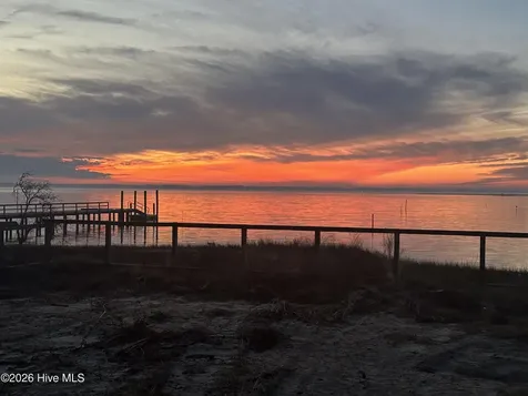 980 Crow Hill Road Beaufort NC 28516