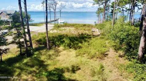 980 Crow Hill Road Beaufort NC 28516