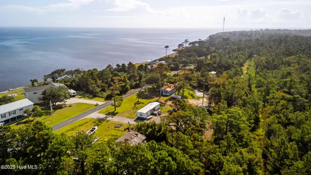 424 Lola Road Cedar Island NC 28520