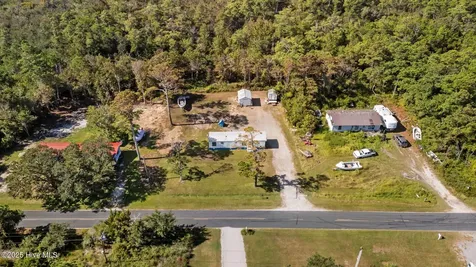 424 Lola Road Cedar Island NC 28520